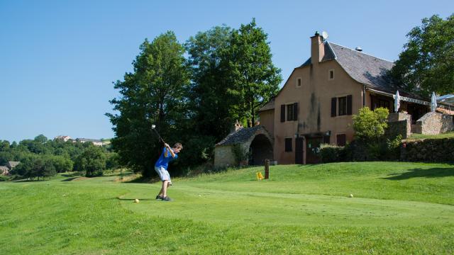 Gorges du Tarn 18-hole golf course at La Canourgue. Club House.