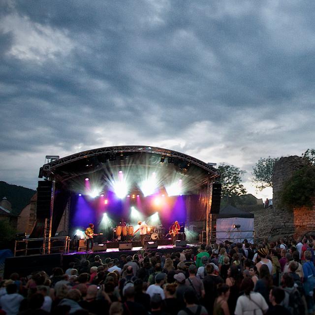 Détours du monde festival in Chanac in July. Concert at La Tour.