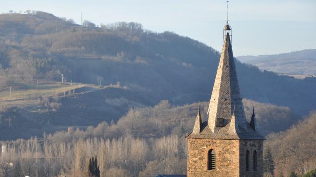 Bell tower of Saint Médard church in Banassac. Banassac is a village bordering La Canourgue. A major center of influence in the Gabale region during the Gallo-Roman era, it became the second most important town in Lozère, after Javols, during the first three centuries AD. Its prosperity was linked to its ceramics and sigillated pottery workshops.