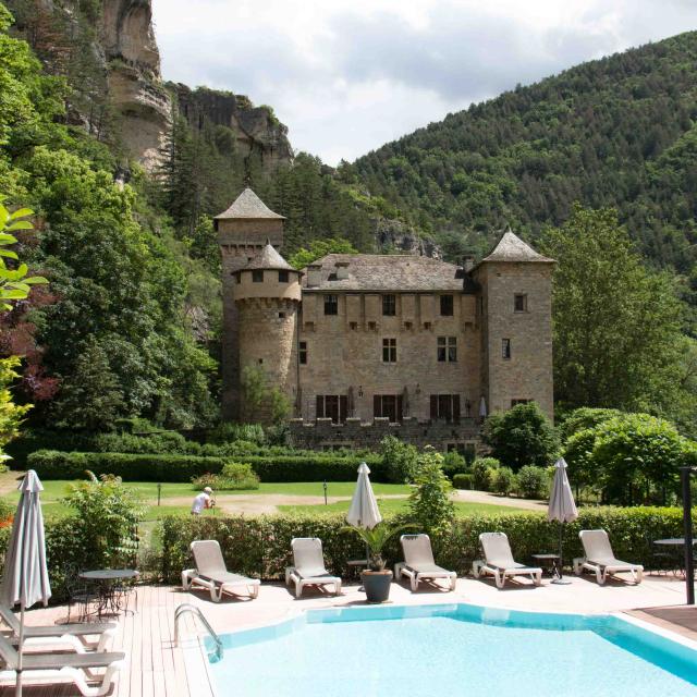Château de la Caze Hôtel - Restaurant **** et restaurant gastronomique dans les Gorges du Tarn entre Sainte Enimie et La Malène.