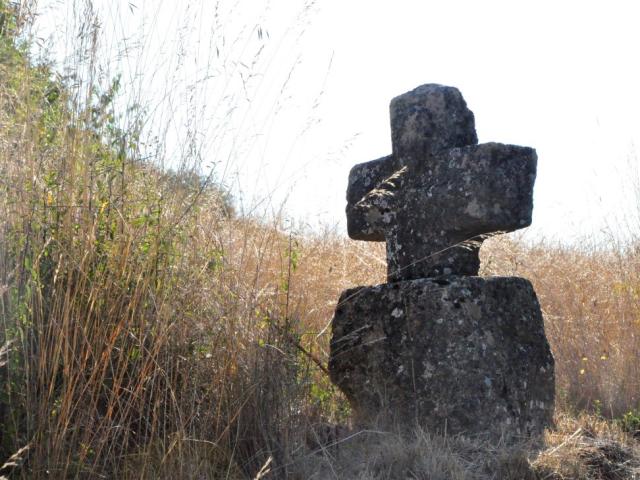Lozère stone cross