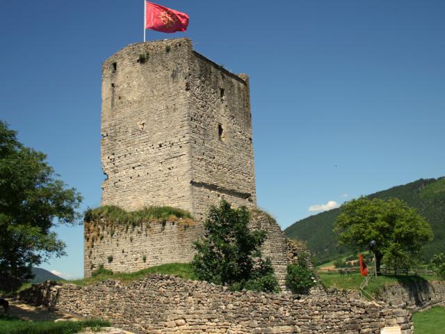 The Tour de Chanac is a vestige of the castle of the bishops of Mende. Guided tours organized in season.