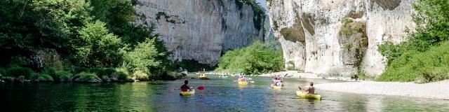 Canoeing in the Tarn Gorges at Les Détroits