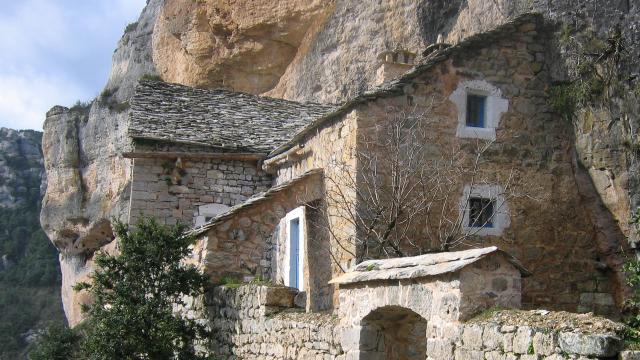 Troglodyte houses in the hamlet of Saint Marcellin in the Gorges du Tarn