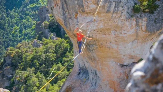 slack line in the Gorges