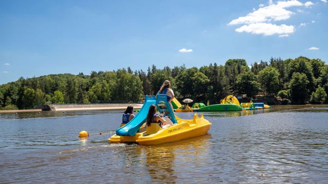 Pedal boats and games Lac du Moulinet.
