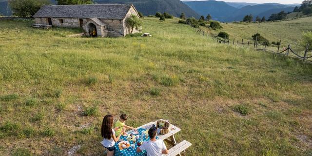 Picnic at Boissets farm.