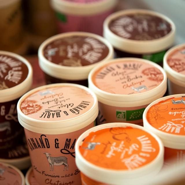 Glaces au lait de brebis armand et marie.