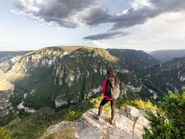 Panorama hike from Point Sublime.