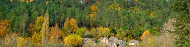 La Croze village in autumn