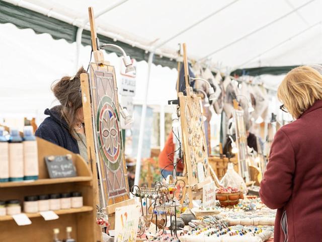 Marché d'artisanat en Lozère