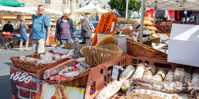 Fête de l'Aubrac market Nasbinals.