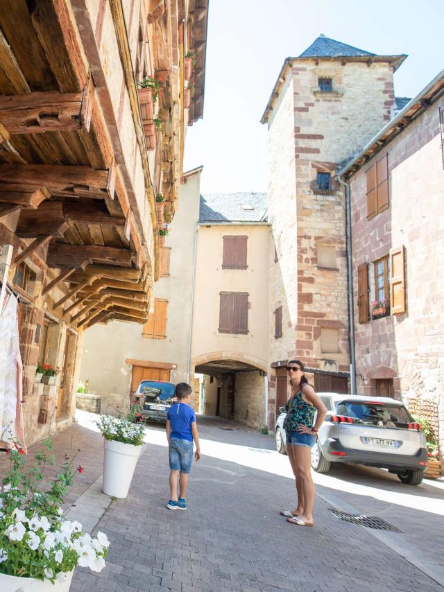 Visit to the village of La Canourgue, little Venice of Lozère.