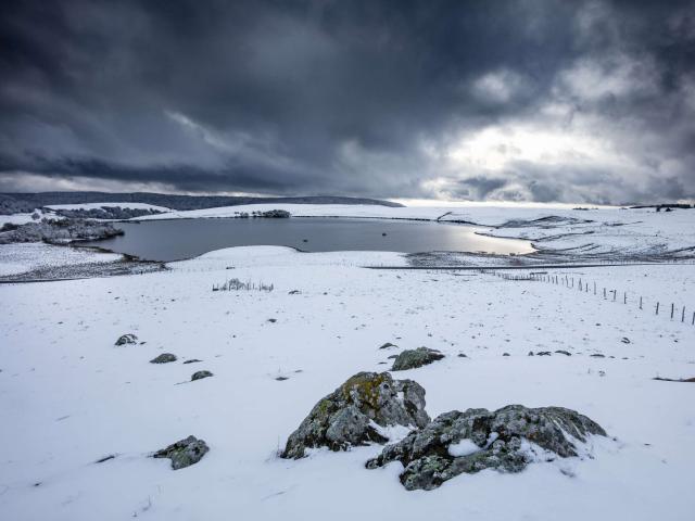 Lac Des Moines and snow on Aubrac.