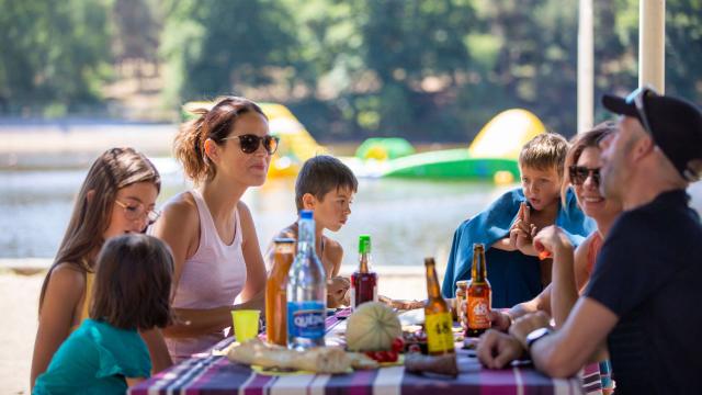 Picnic at Lac du Moulinet.