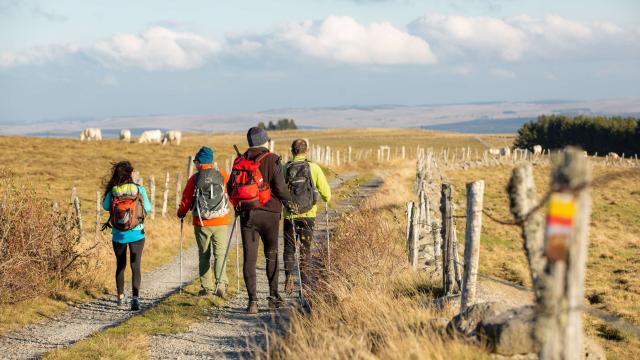 GR Monts d'Aubrac hiking group.