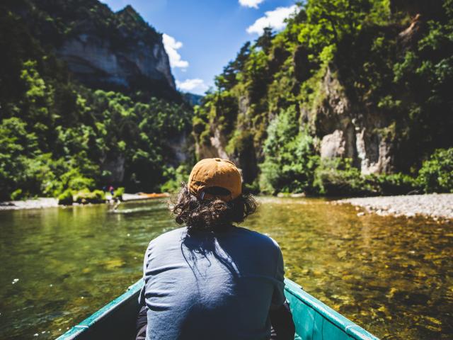 Boat trip with the Malène boatmen in the Détroits of the Gorges du Tarn