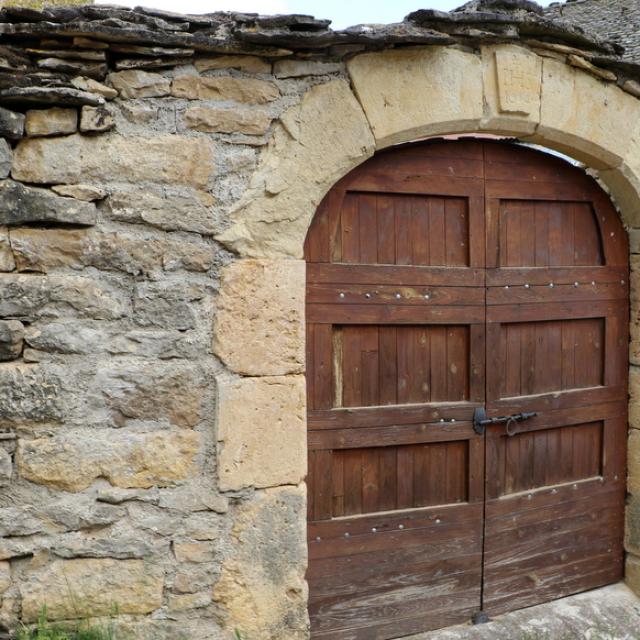 Porte A La Rocherousse heritage