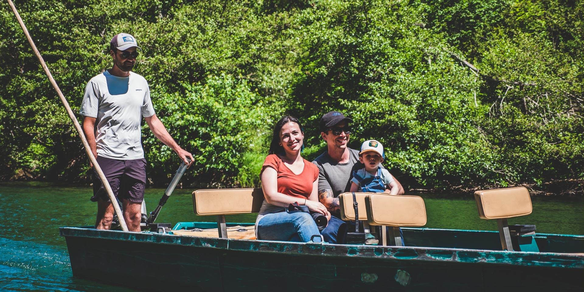 batelier des gorges du tarn descent by boat gorges du tarn family