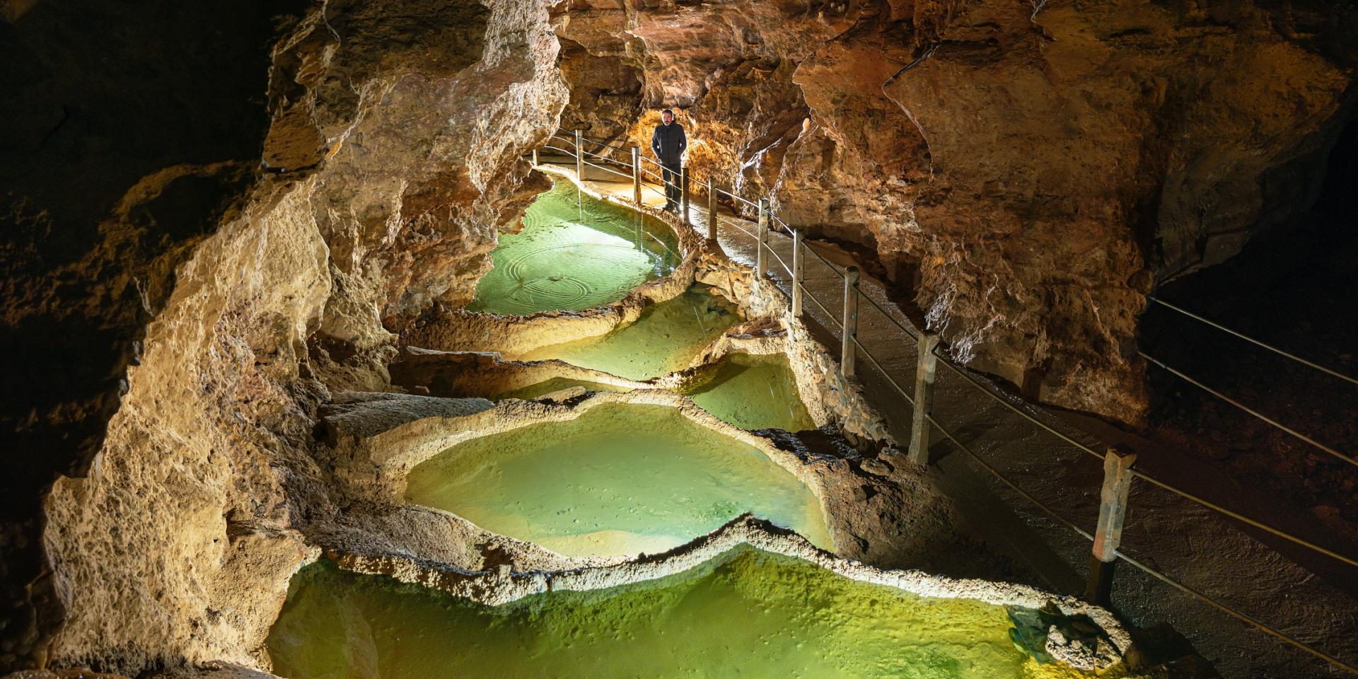 natural ponds grotte dargilan